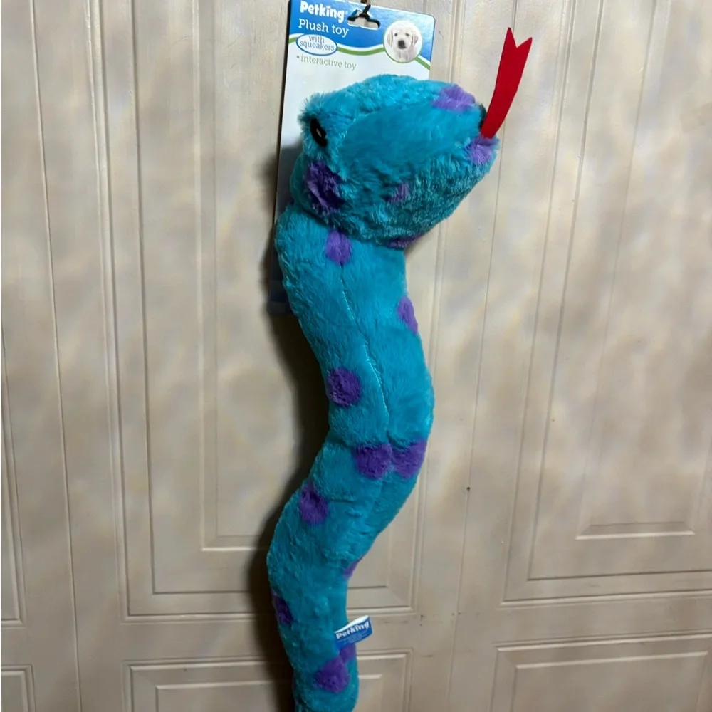 Brand New Petking Large Snake  Dog Toy Squeakers  30” Large Plush